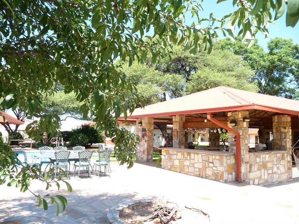 Hotel Dornhuegel Guestfarm Grootfontein Esterno foto